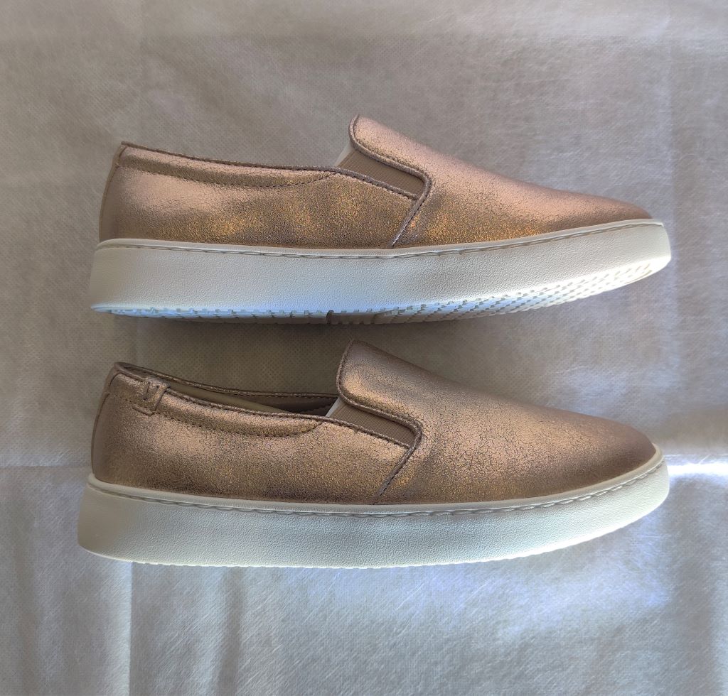 VIONIC PRO MAHONEY AVERY METALLIC SUEDE ROSE GOLD SIZE 8.5 NEW WATER ...